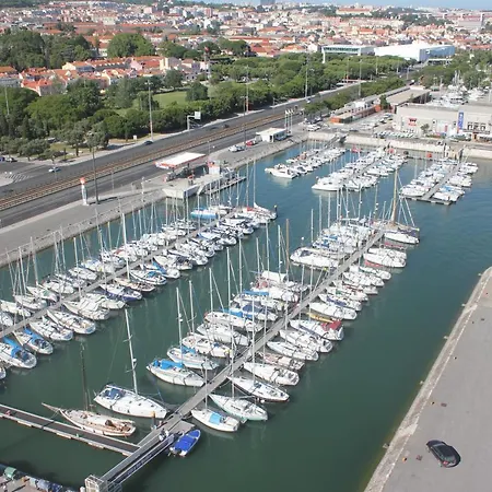 Botel Boat Palmayachts Lissabon